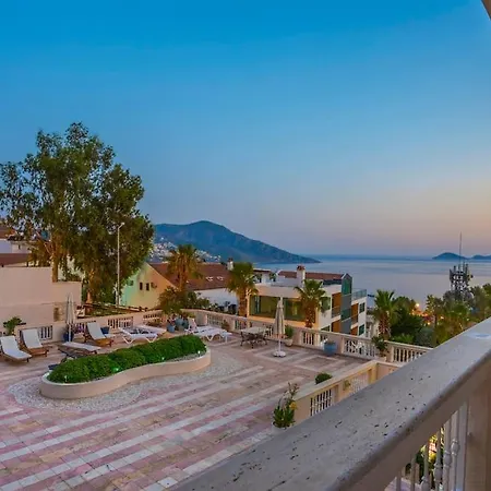 Διαμέρισμα Vera Sehir Merkezinde Deniz Manzarali Καλκάν
