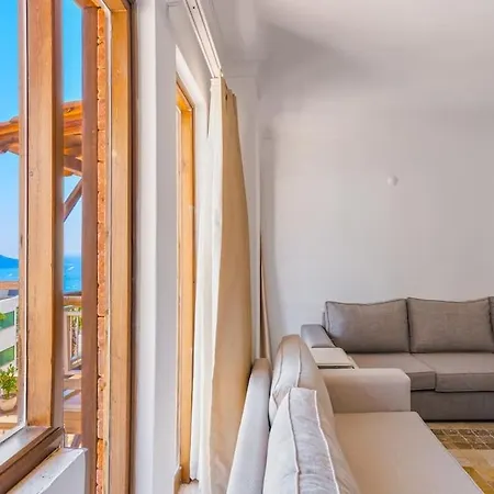 Vera Sehir Merkezinde Deniz Manzarali * Kalkan